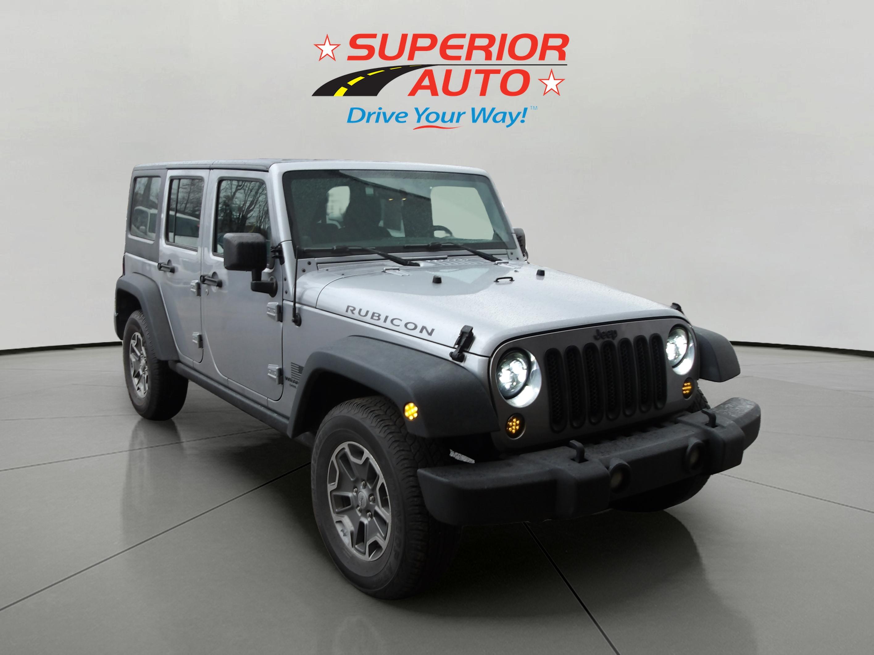 2013 Jeep Wrangler Unlimited Rubicon photo 2