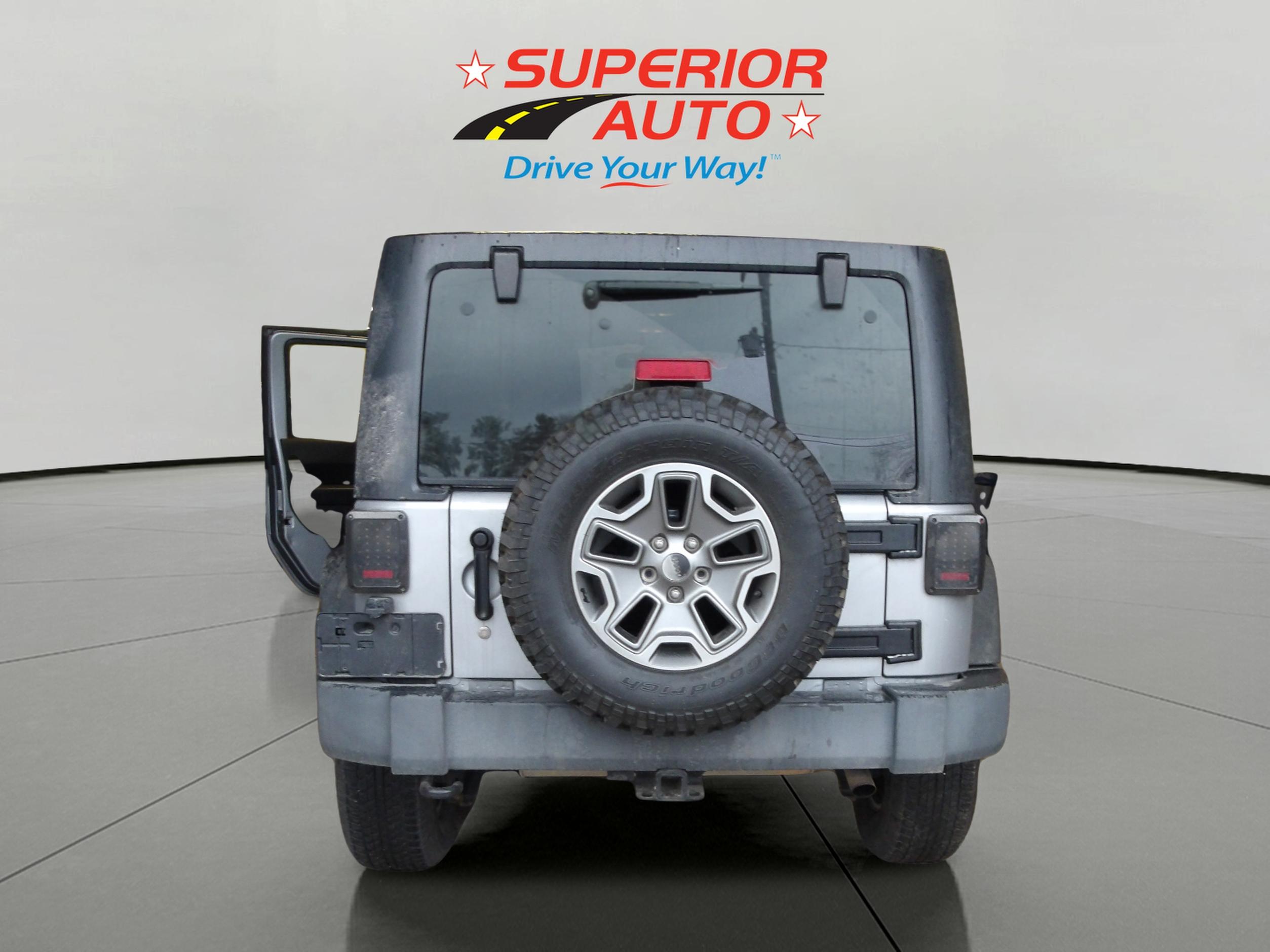 2013 Jeep Wrangler Unlimited Rubicon photo 4