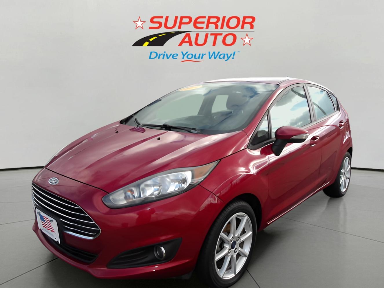 2015 Ford Fiesta SE's photo