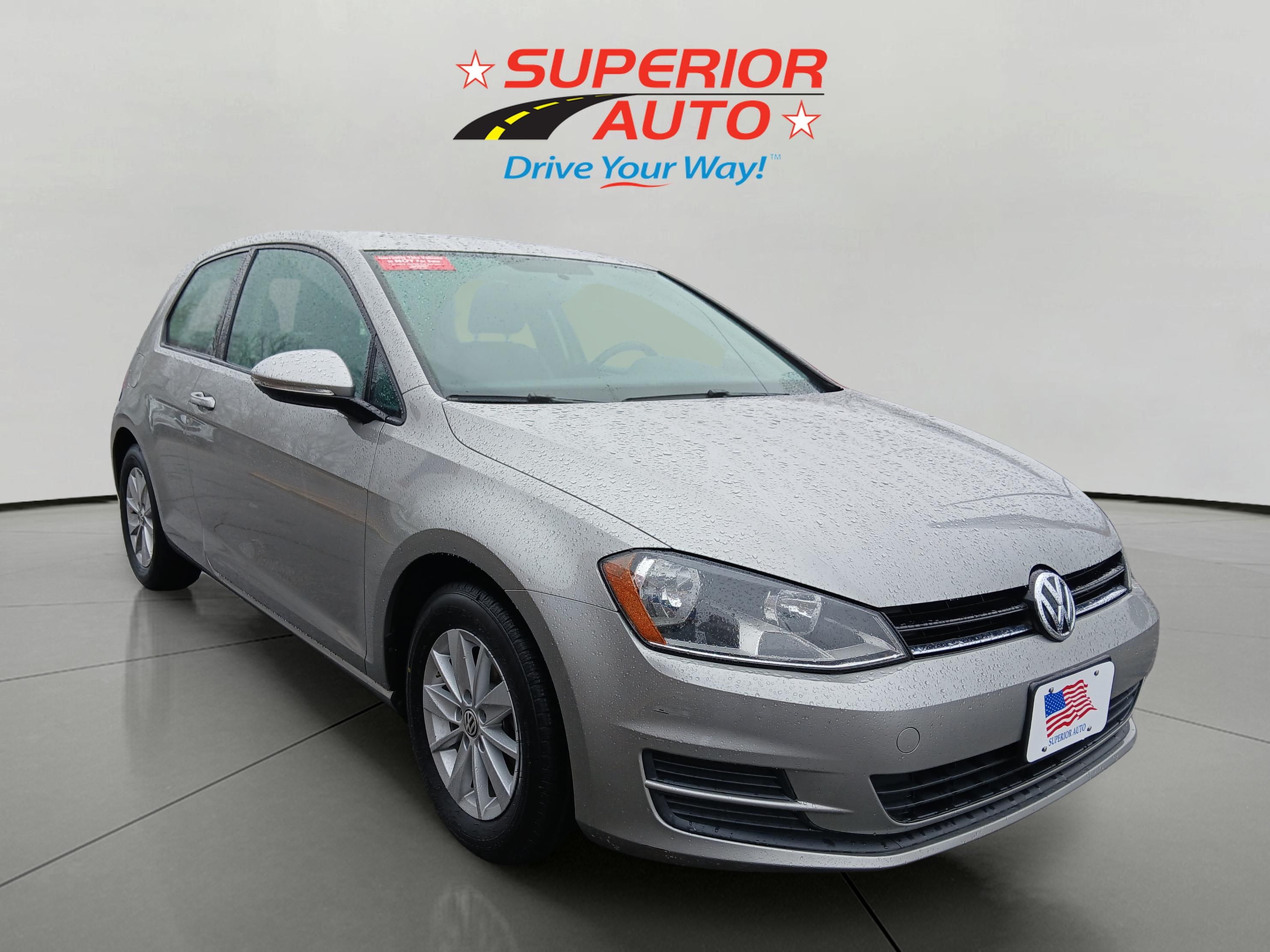 2015 Volkswagen Golf TSI S photo 2