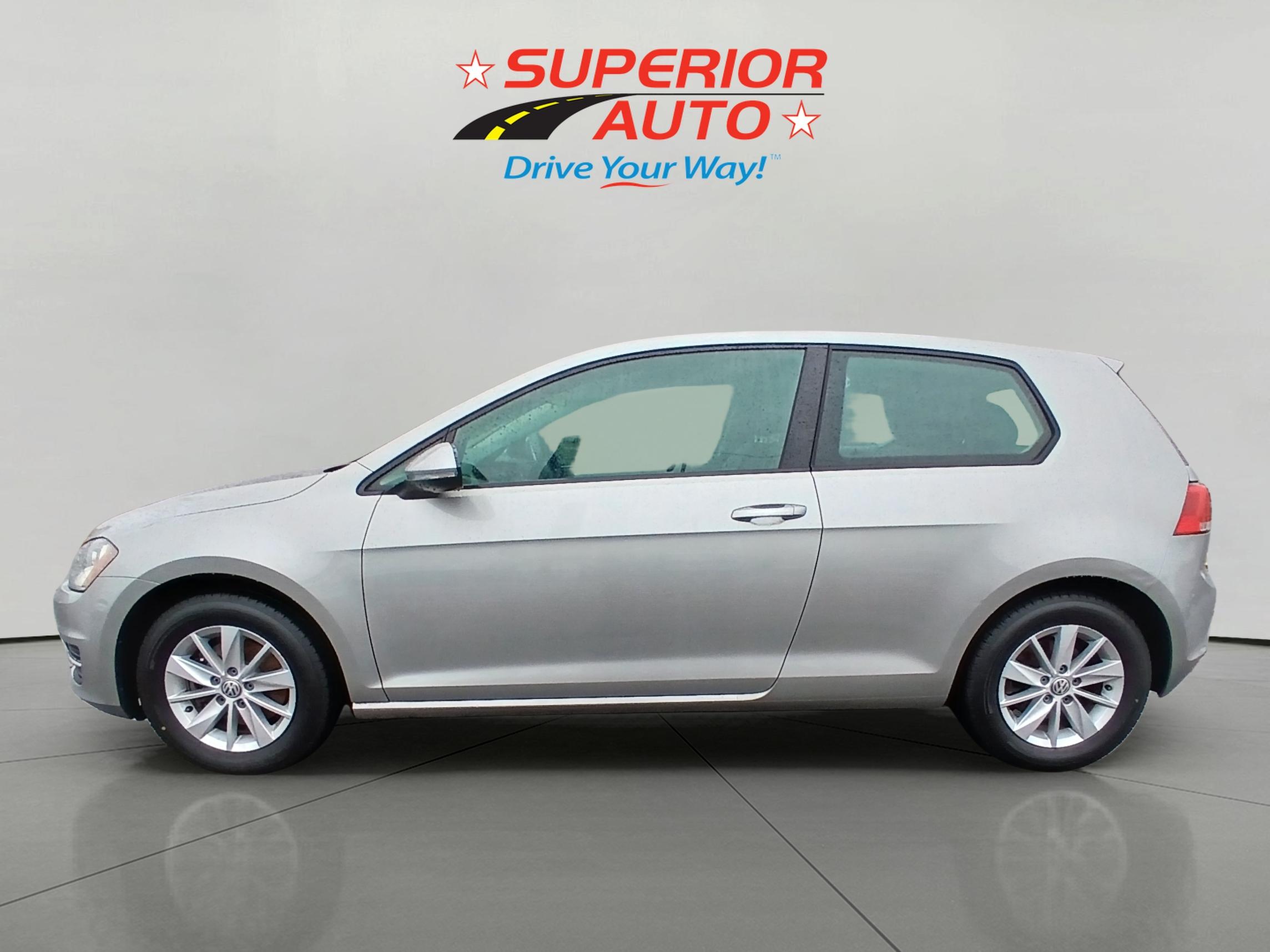 2015 Volkswagen Golf TSI S photo 3