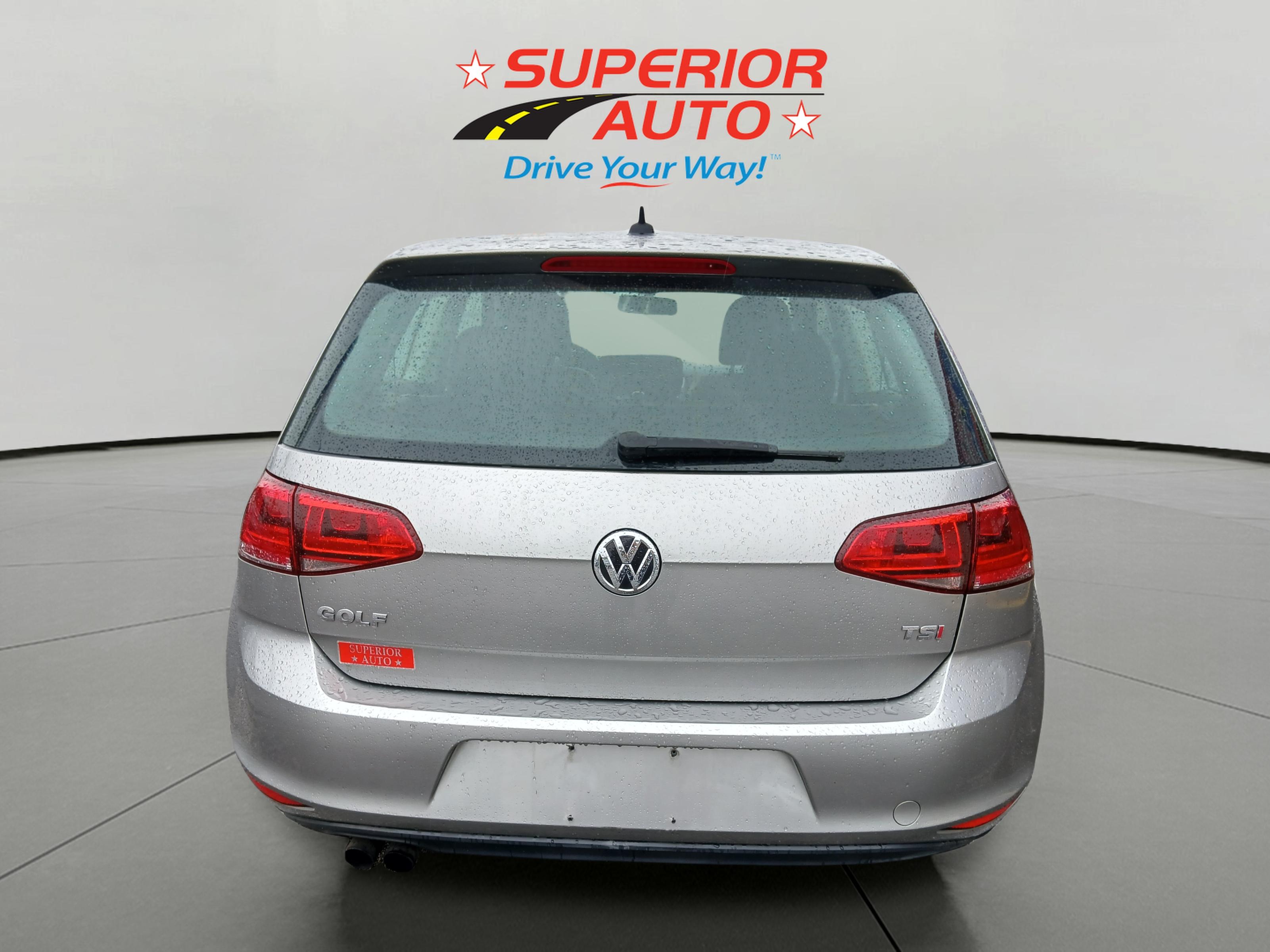 2015 Volkswagen Golf TSI S photo 4