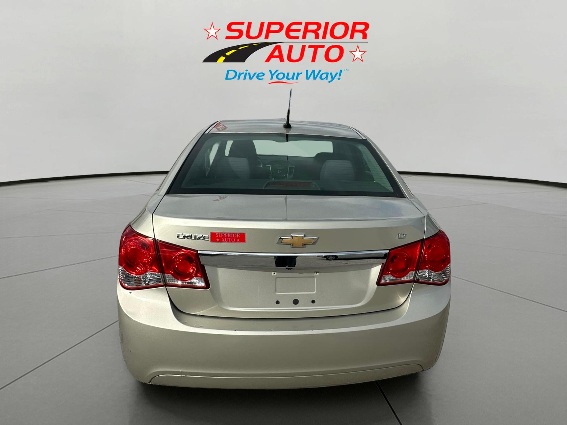 2014 Chevrolet Cruze photo 3