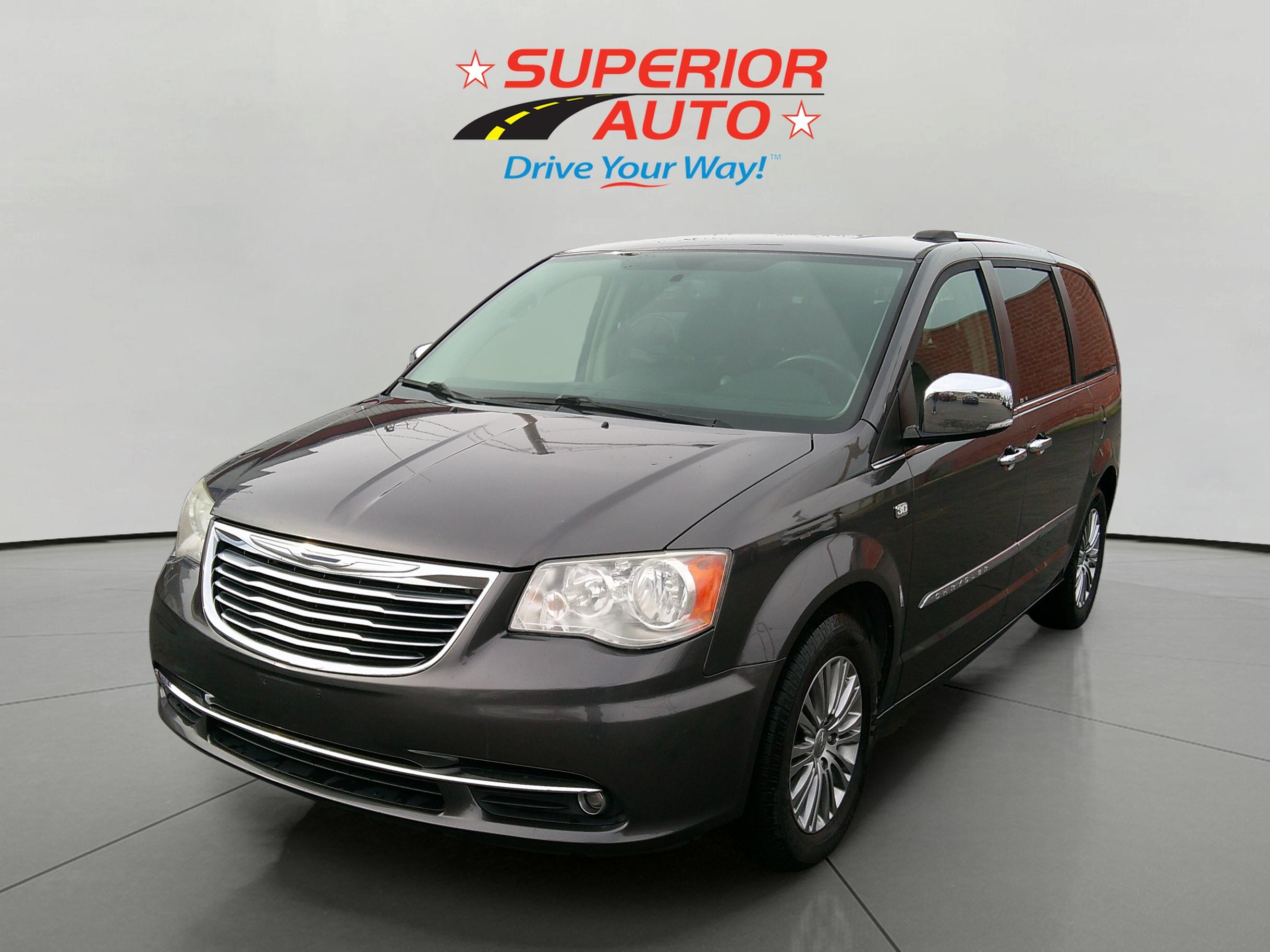 2014 Chrysler Town & Country Touring-L's photo