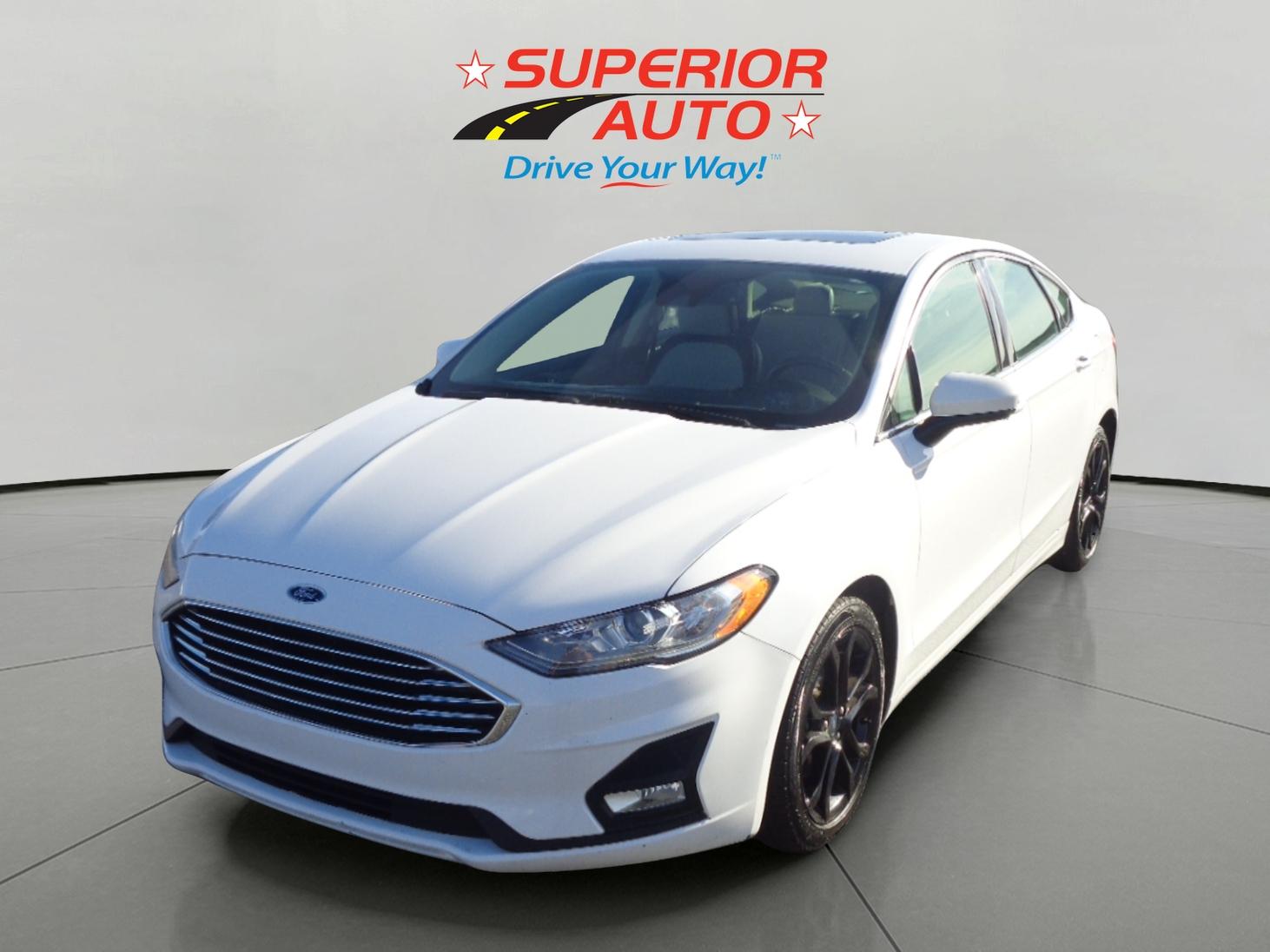 2019 Ford Fusion SE's photo