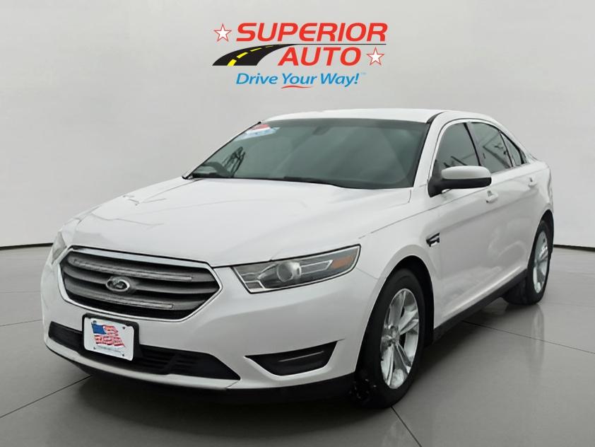 2015 Ford Taurus SEL's photo