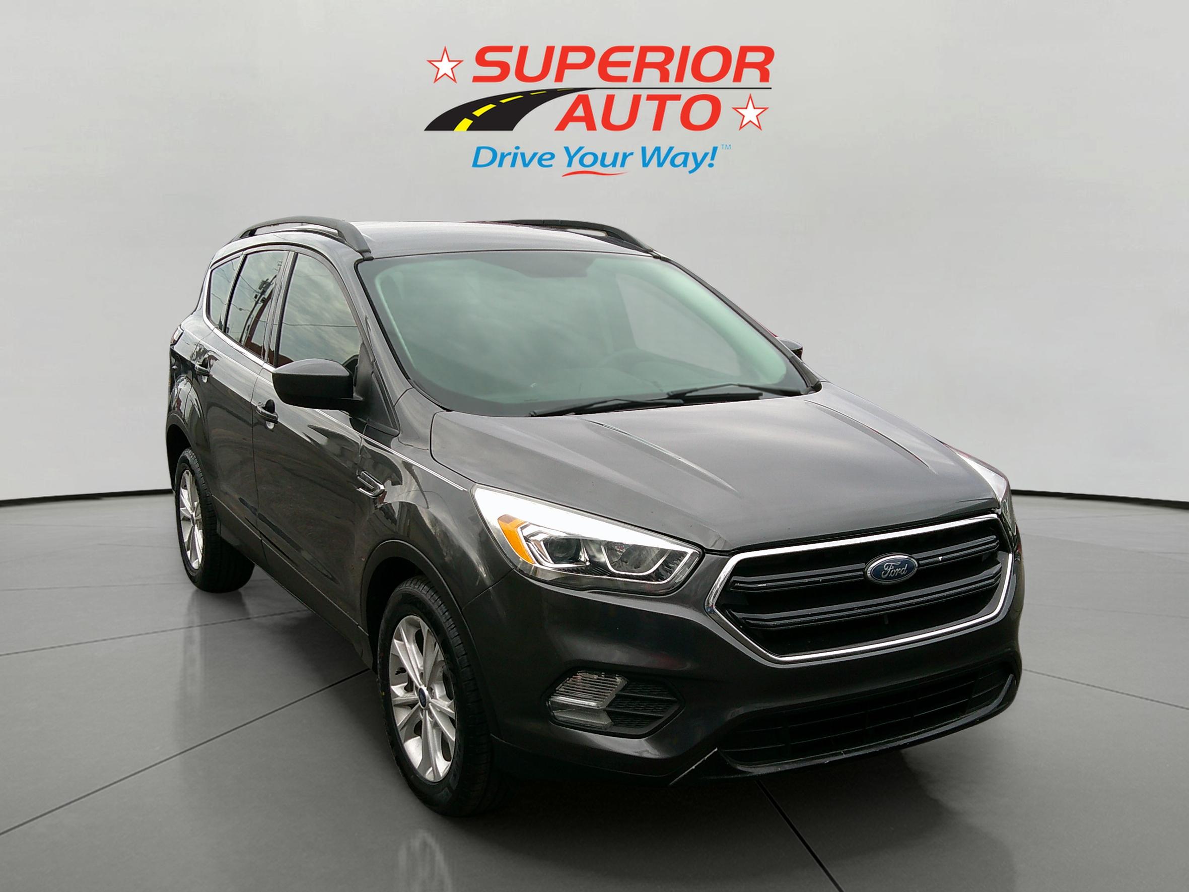 2017 Ford Escape SE photo 2