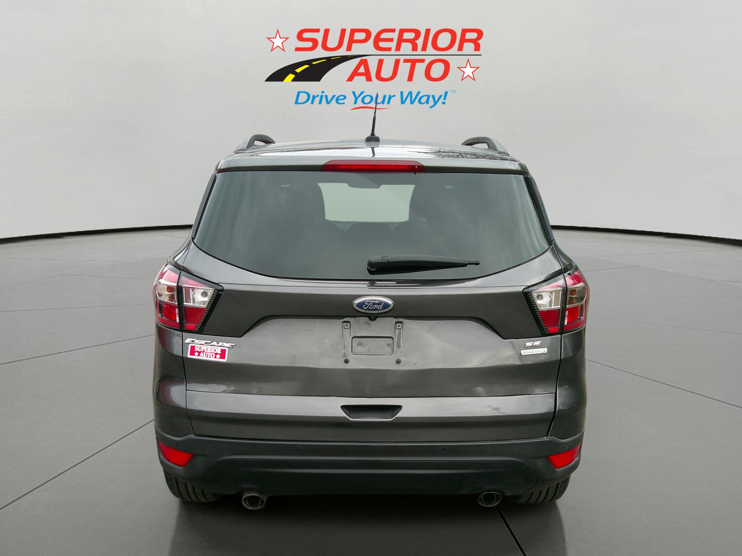 2017 Ford Escape SE photo 4