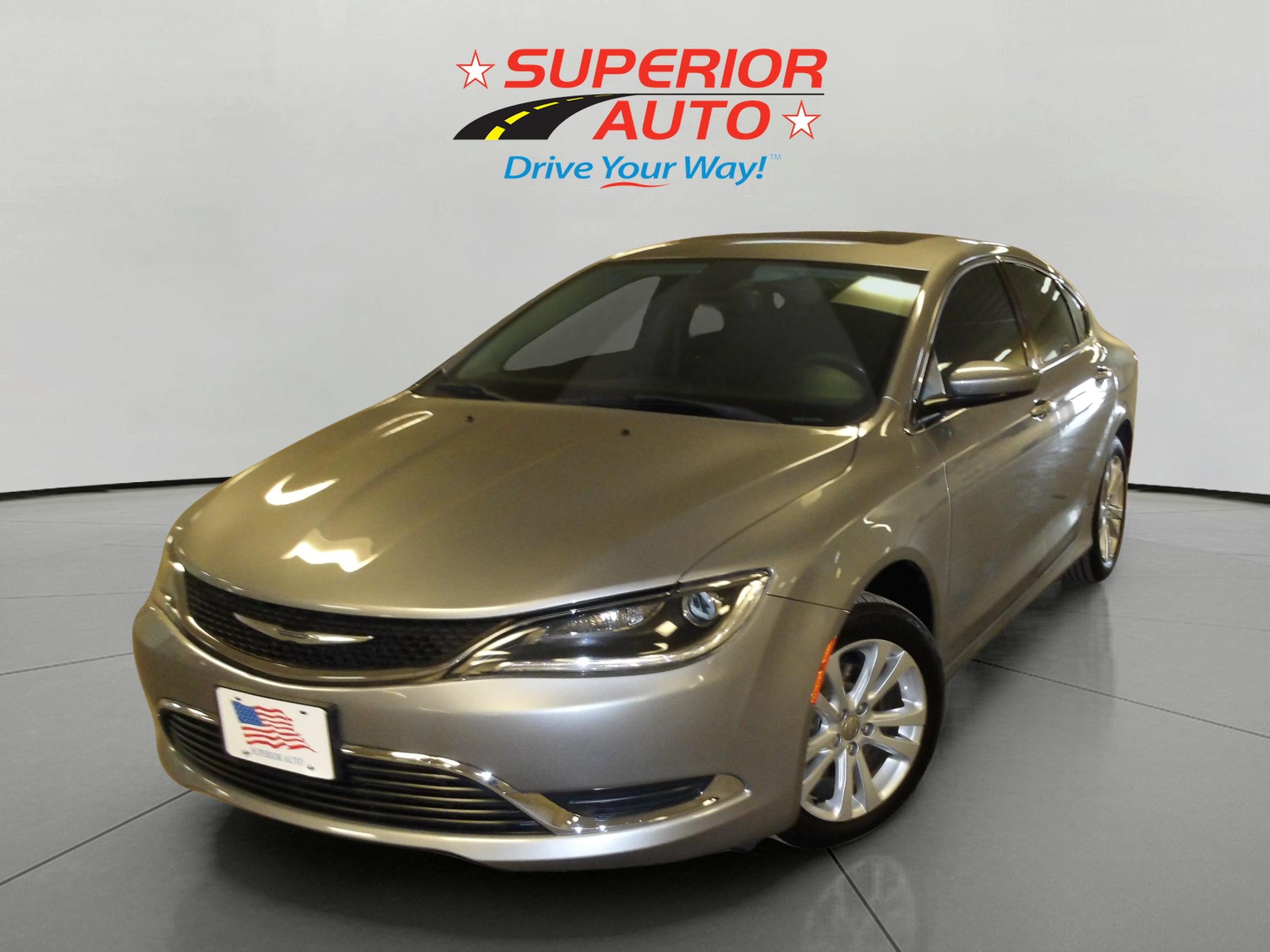 2016 Chrysler 200 Limited's photo