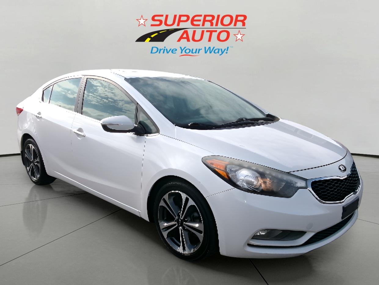 2016 Kia Forte EX photo 2