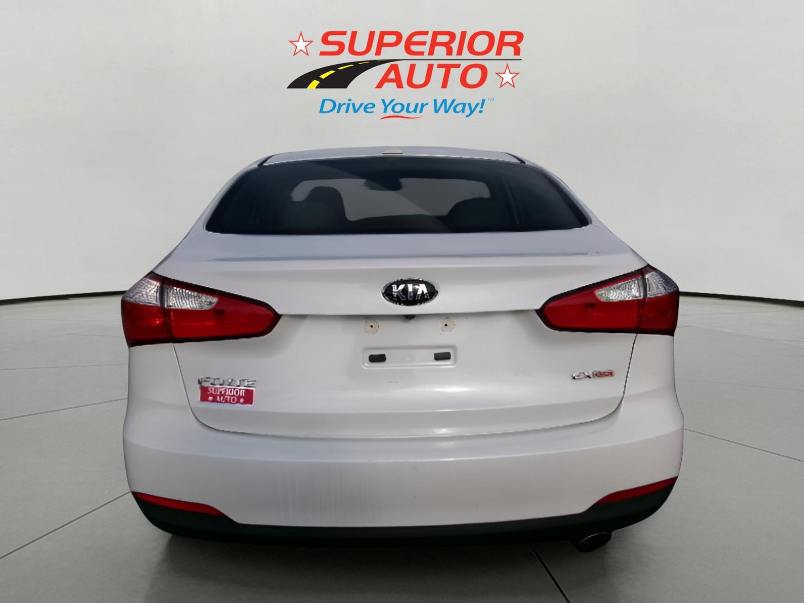 2016 Kia Forte EX photo 4