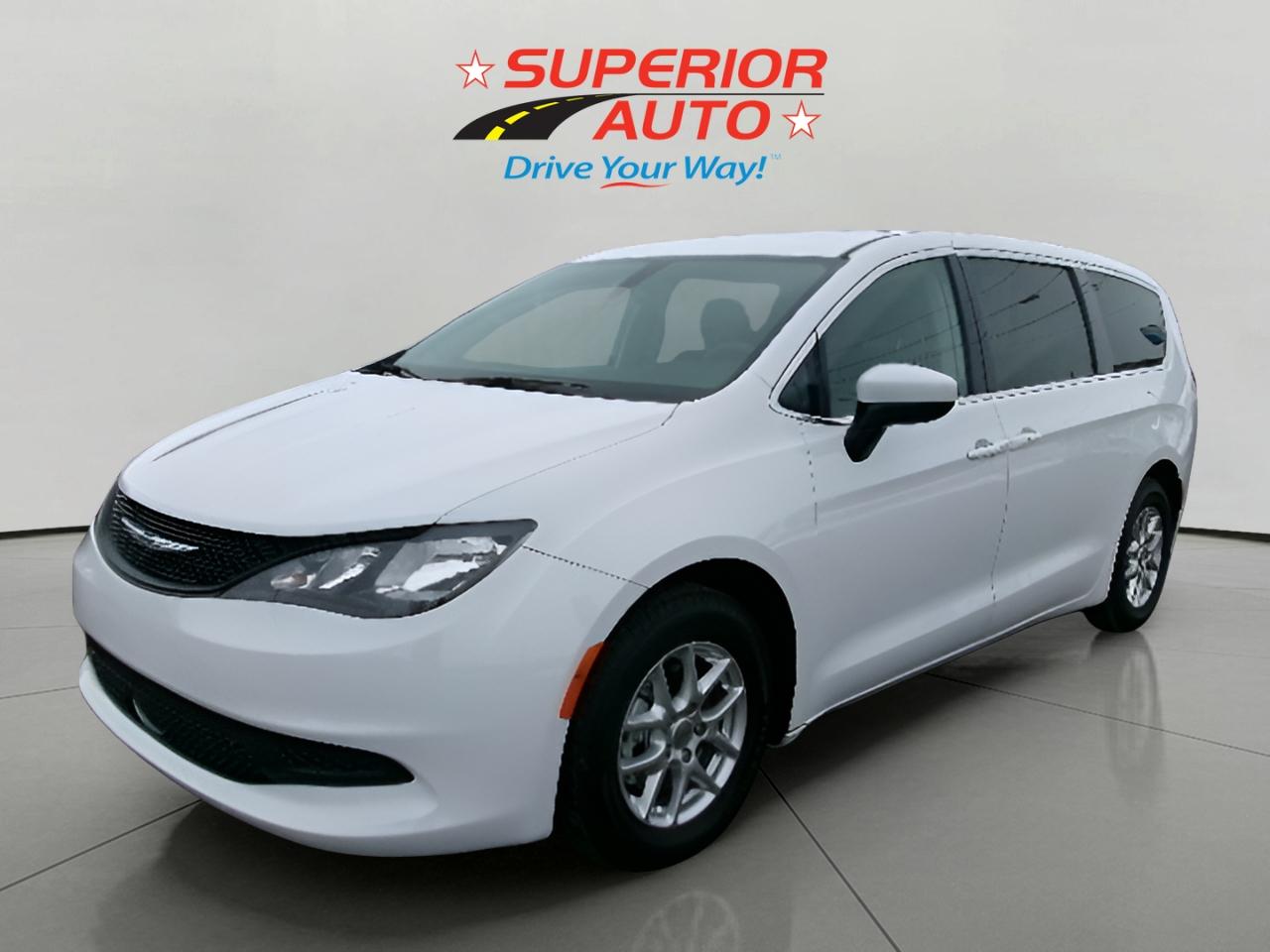 2022 Chrysler Voyager's photo