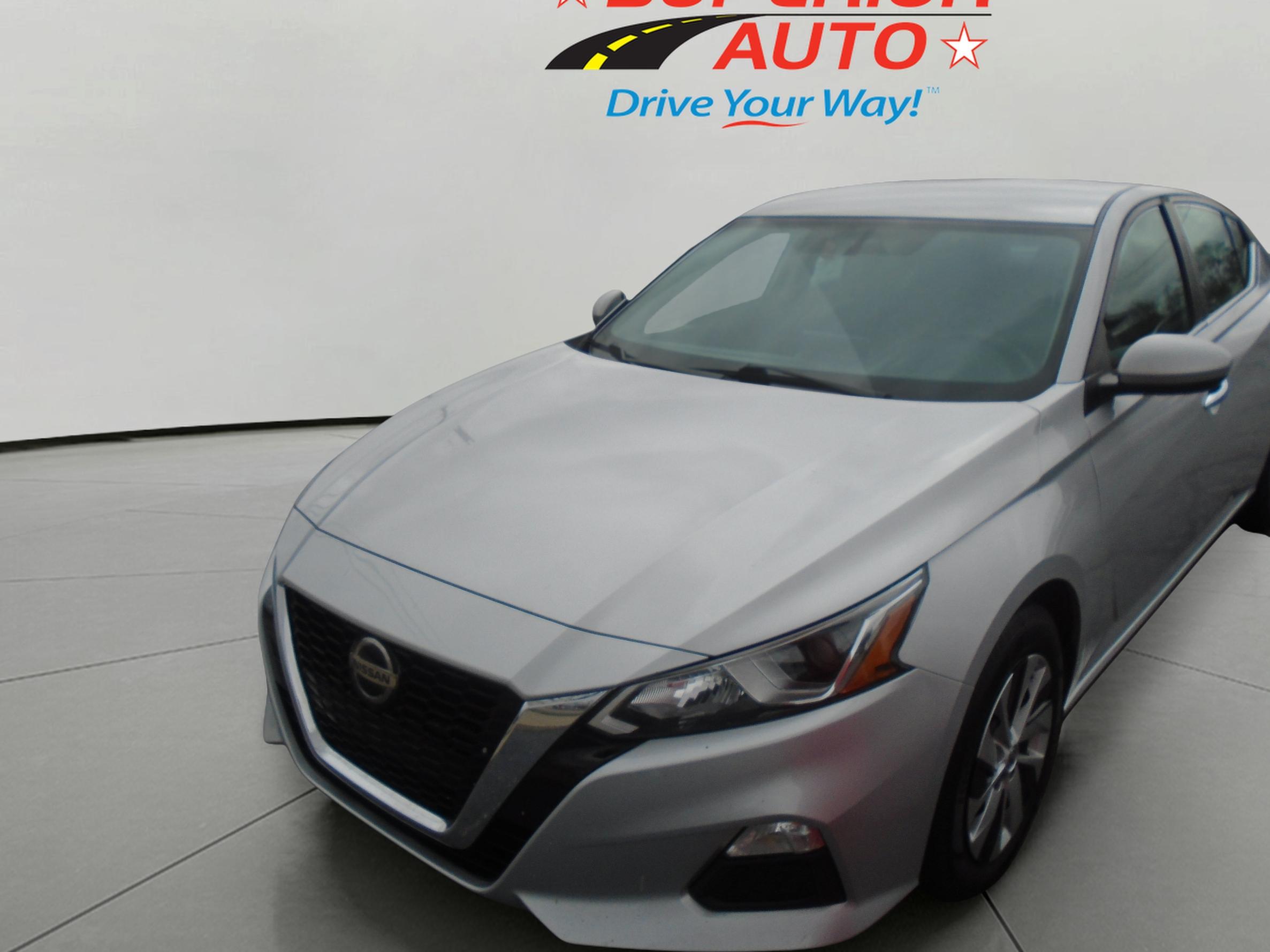 2020 Nissan Altima S's photo