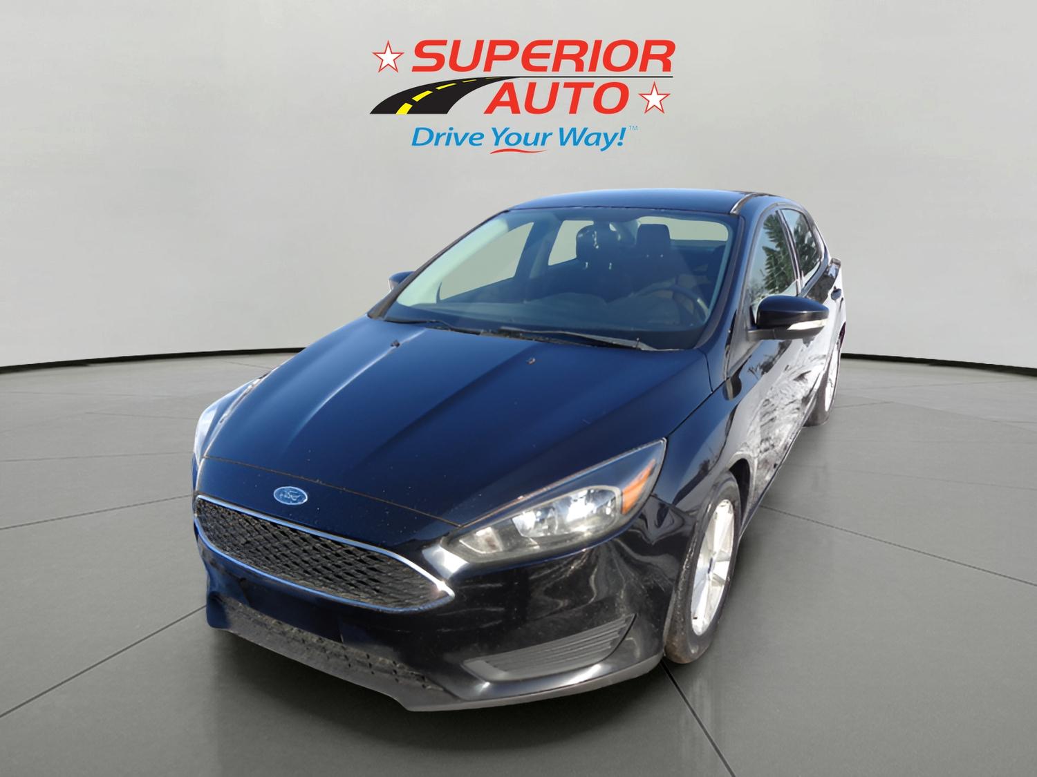 2016 Ford Focus SE's photo