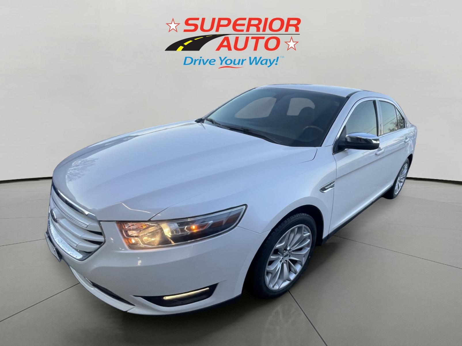 2018 Ford Taurus Limited's photo