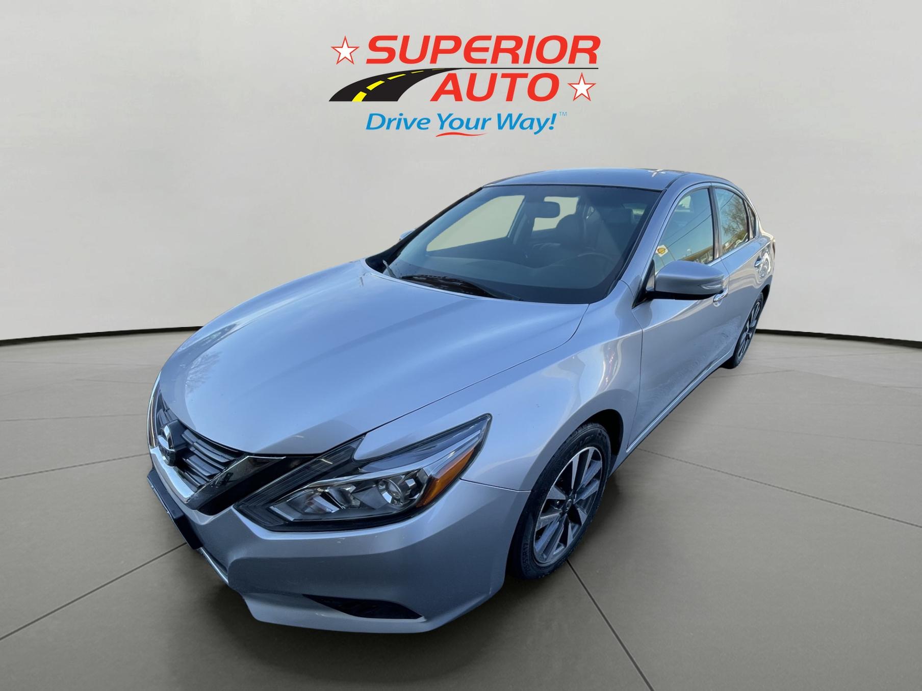 2017 Nissan Altima SL's photo