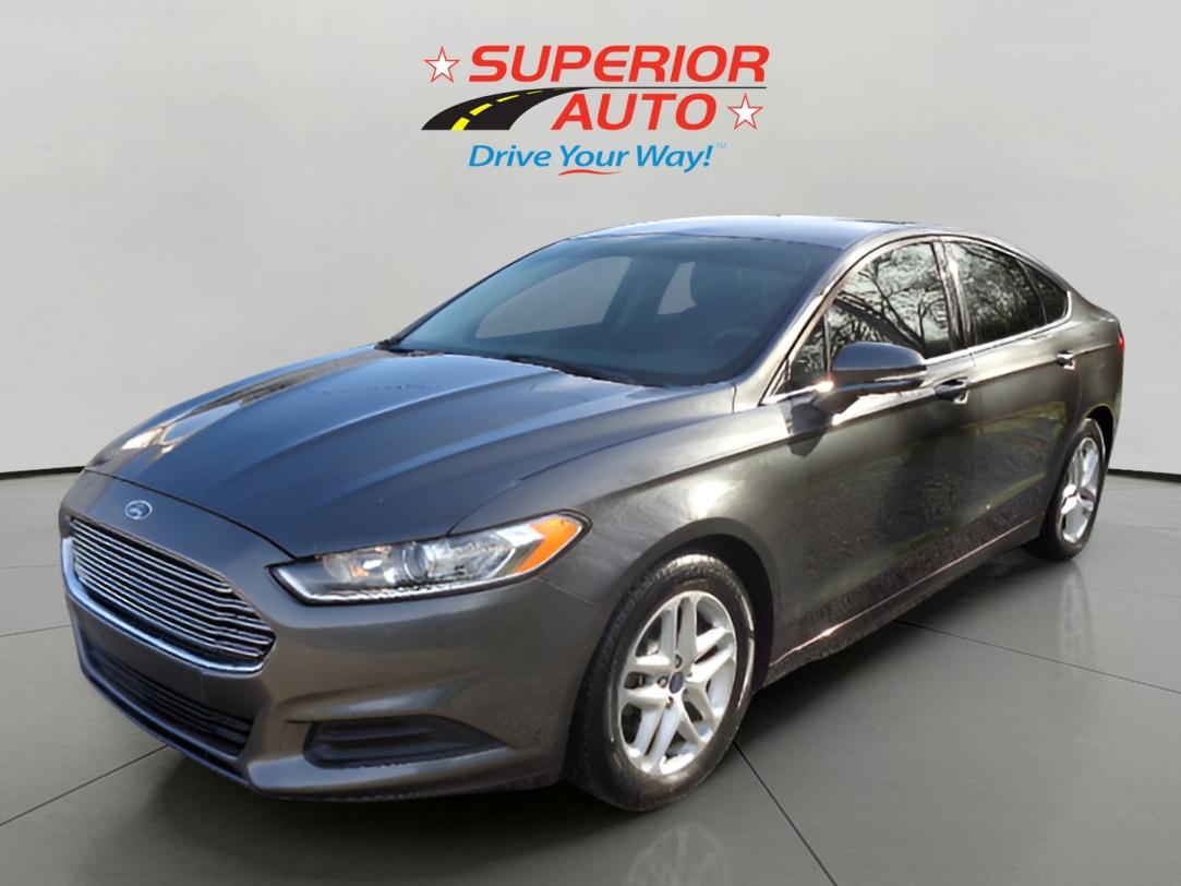2016 Ford Fusion SE's photo