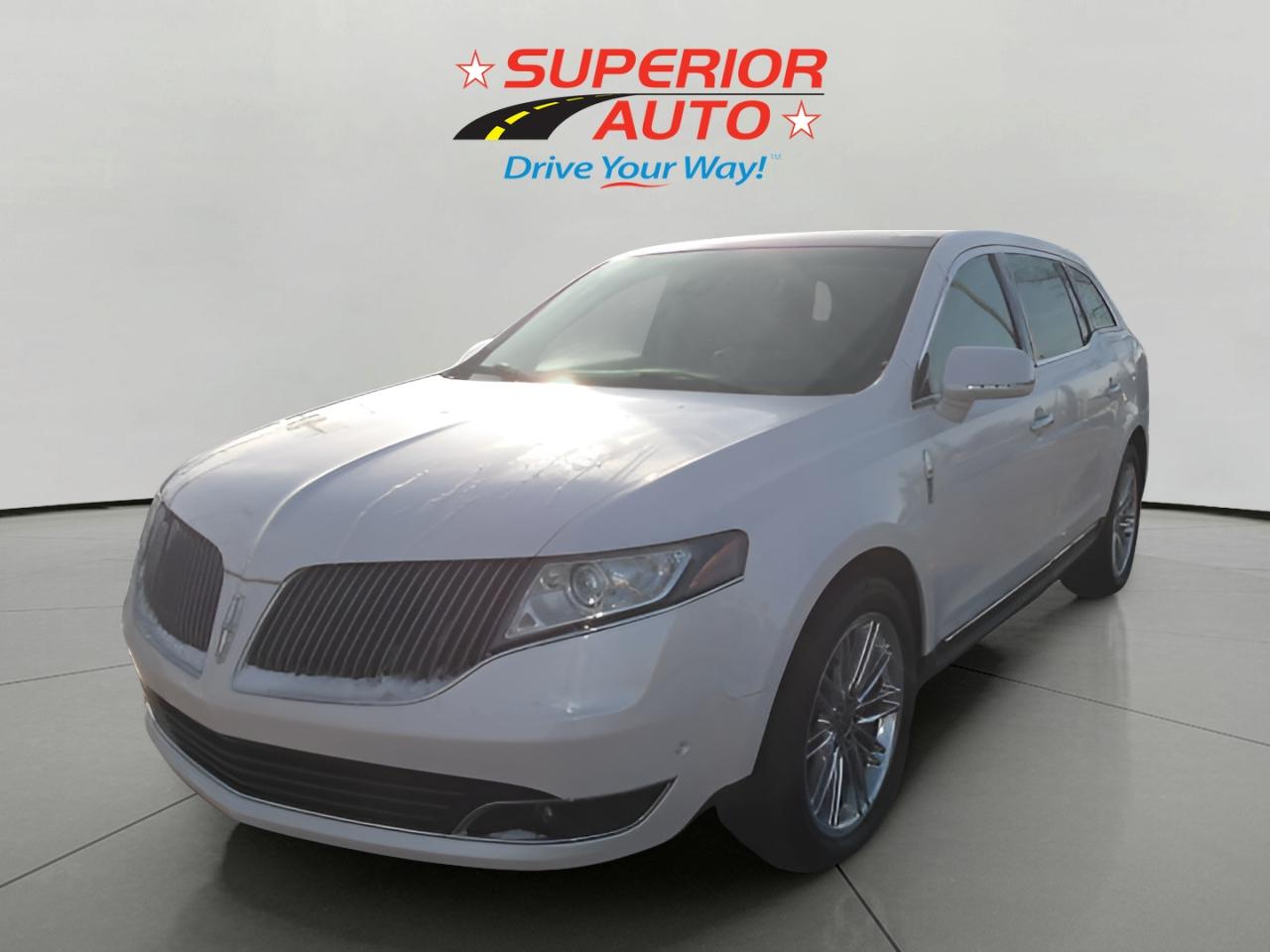 2014 Lincoln MKT EcoBoost's photo