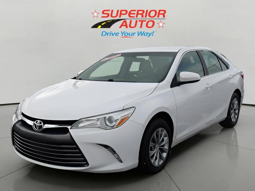 2017 Toyota Camry LE's photo