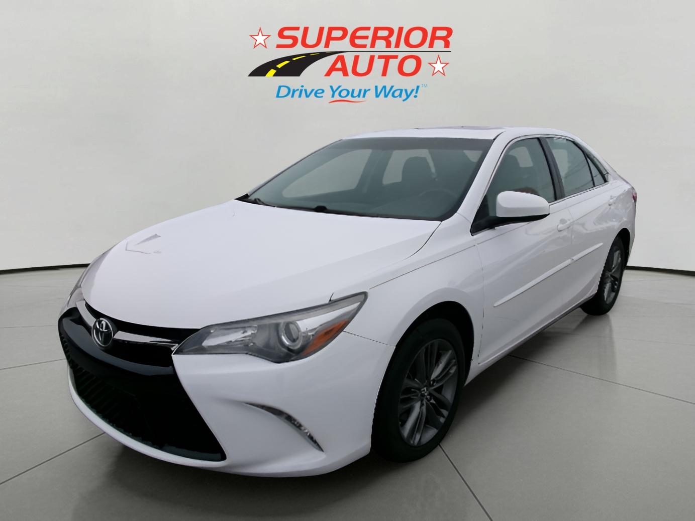 2016 Toyota Camry Special Edition's photo