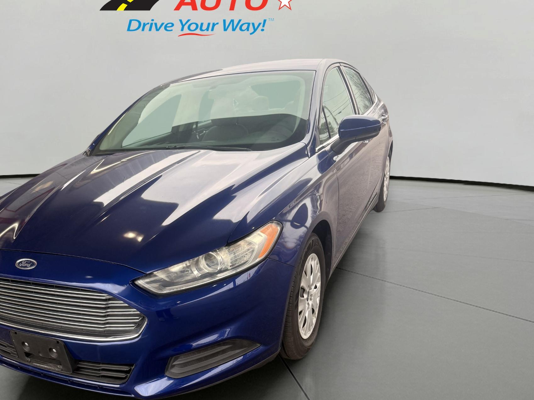 2014 Ford Fusion S's photo