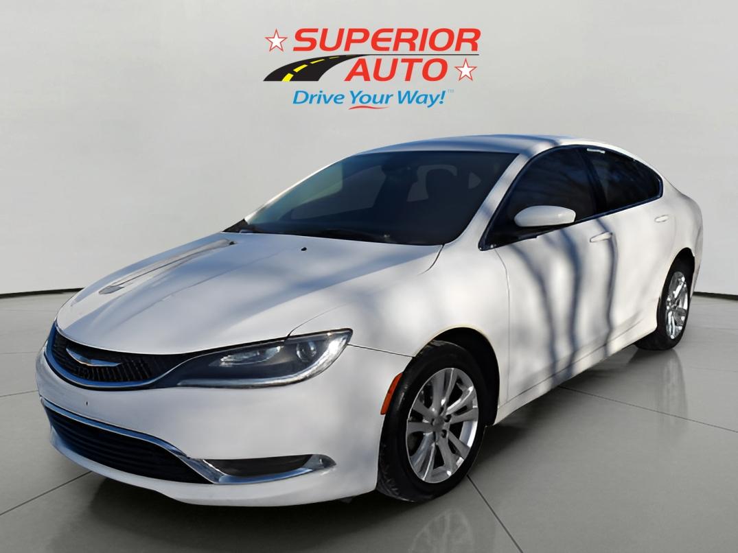 2015 Chrysler 200 Limited's photo