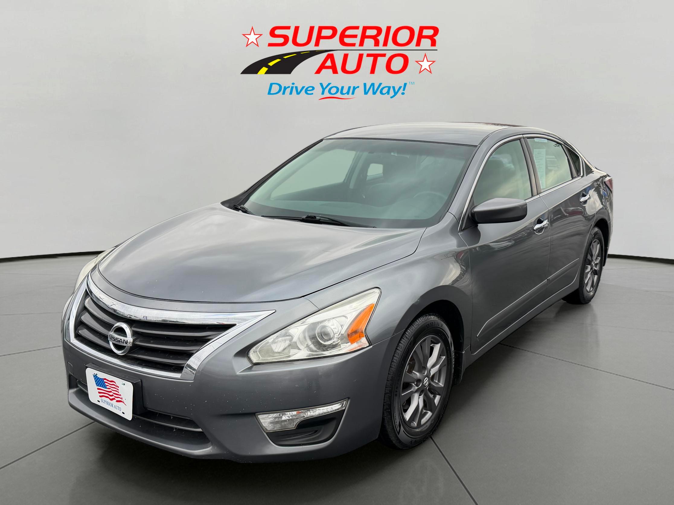 2015 Nissan Altima S's photo