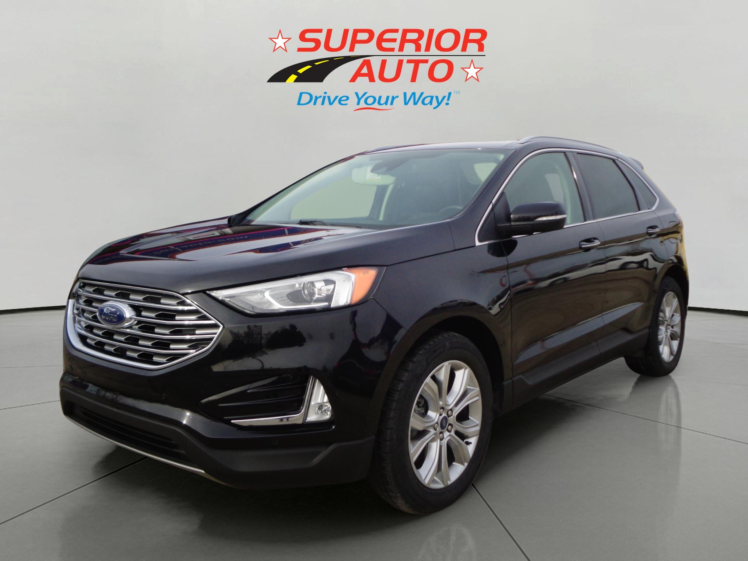 2020 Ford Edge Titanium's photo