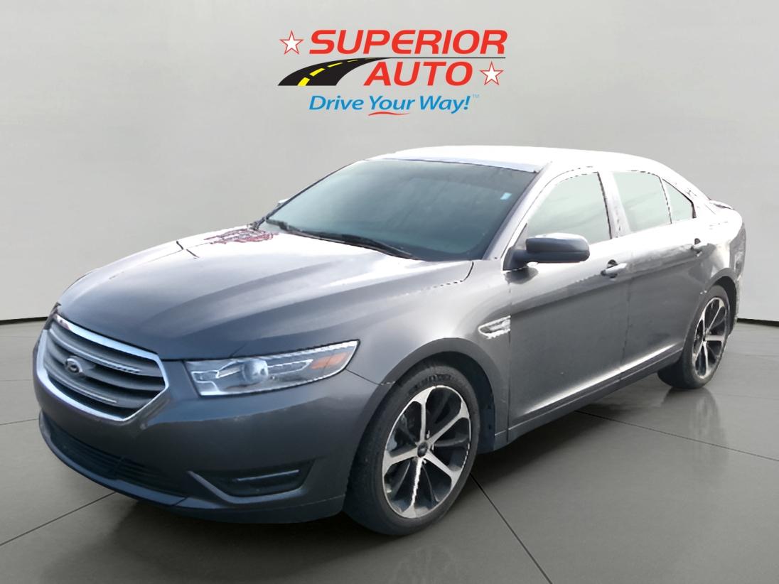 2016 Ford Taurus SEL's photo