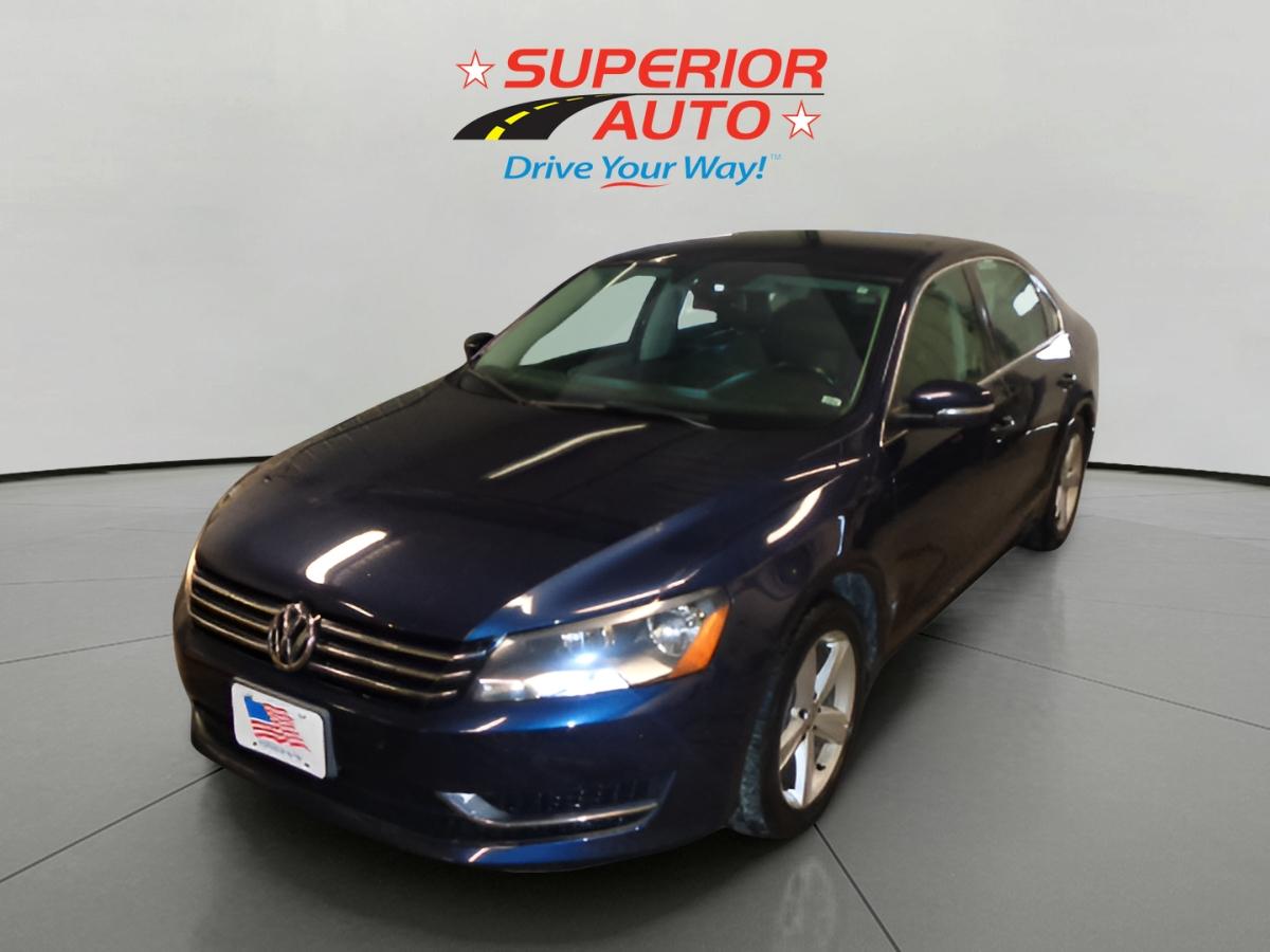 2013 Volkswagen Passat SE's photo