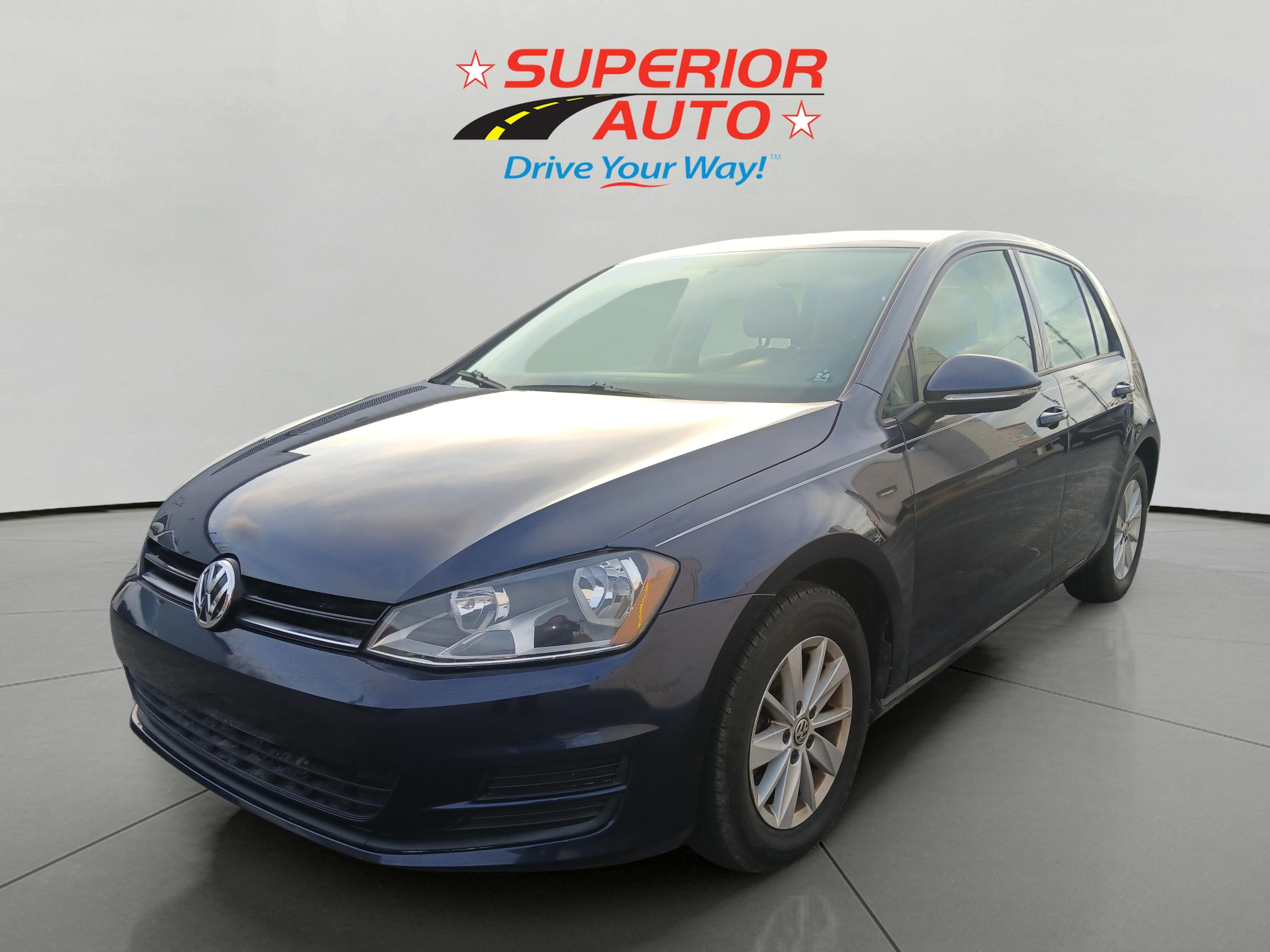 2015 Volkswagen Golf TSI S's photo