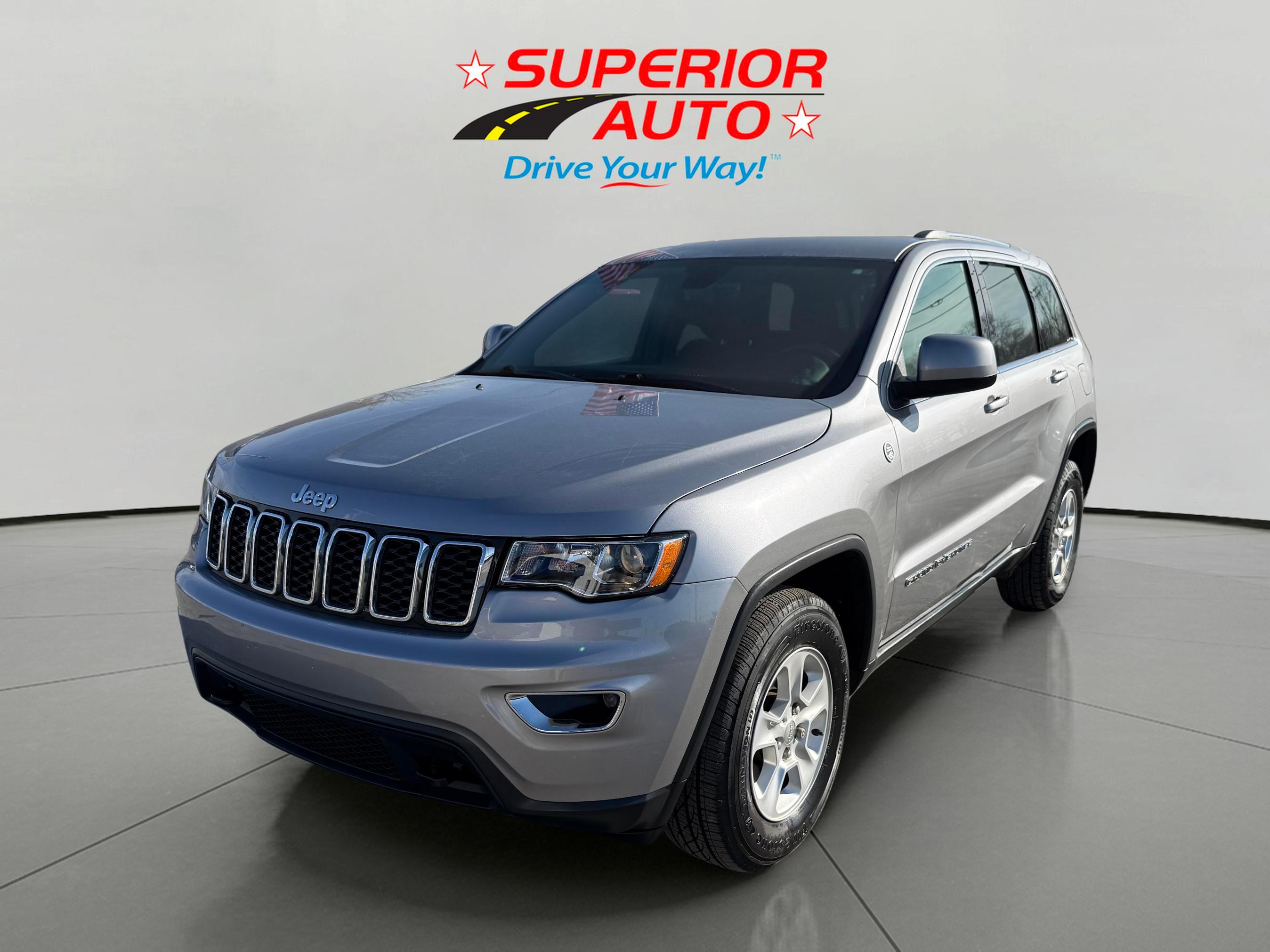 2017 Jeep Grand Cherokee Laredo E's photo