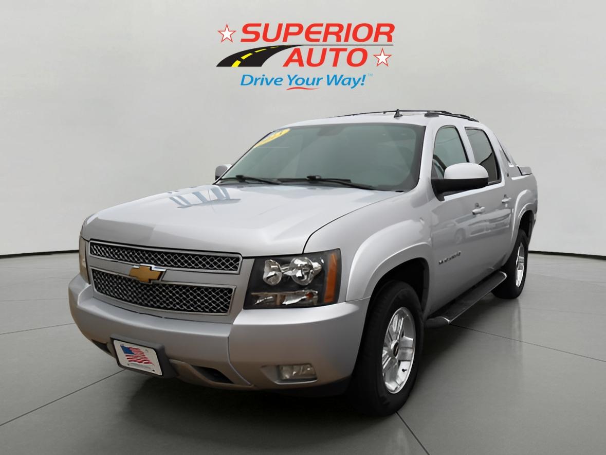 2013 Chevrolet Avalanche LT's photo